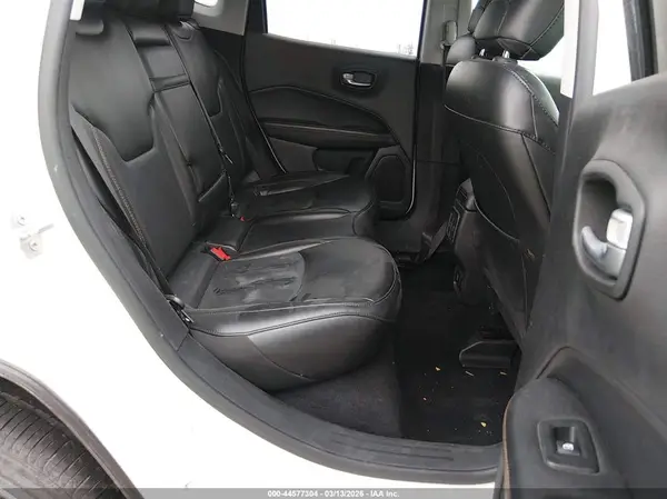3C4NJDCBXKT812158 2019 JEEP COMPASS - Image 8