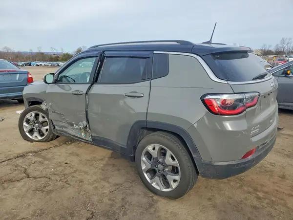 3C4NJDCBXKT812421 2019 JEEP COMPASS - Image 2