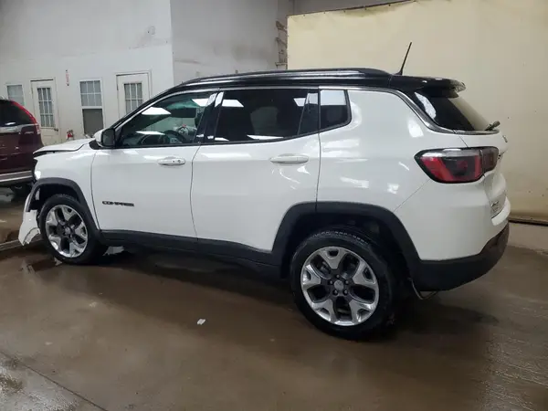 3C4NJDCBXKT827212 2019 JEEP COMPASS - Image 2