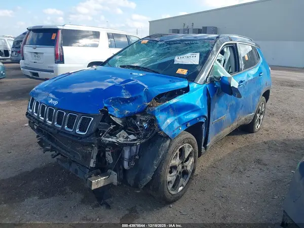 3C4NJDCBXKT842440 2019 JEEP COMPASS - Image 2