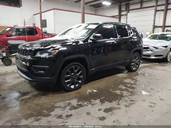 3C4NJDCBXKT842857 2019 JEEP COMPASS - Image 2