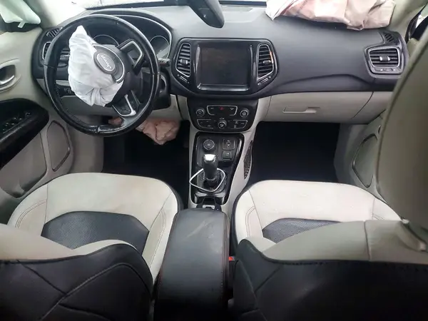 3C4NJDCBXLT147814 2020 JEEP COMPASS - Image 8