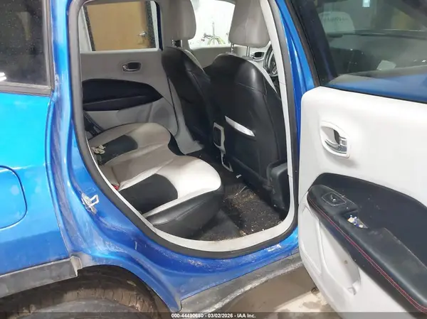 3C4NJDCBXLT147926 2020 JEEP COMPASS - Image 8
