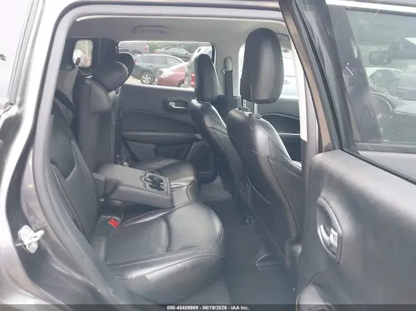 3C4NJDCBXLT153449 2020 JEEP COMPASS - Image 8