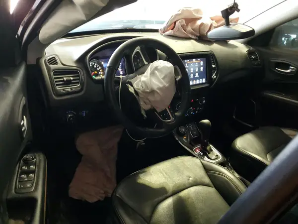 3C4NJDCBXLT155363 2020 JEEP COMPASS - Image 8