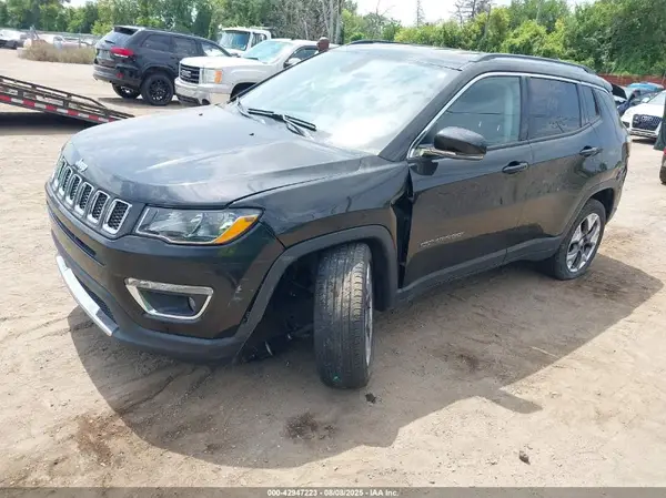 3C4NJDCBXLT160059 2020 JEEP COMPASS - Image 2