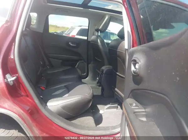 3C4NJDCBXLT236010 2020 JEEP COMPASS - Image 8