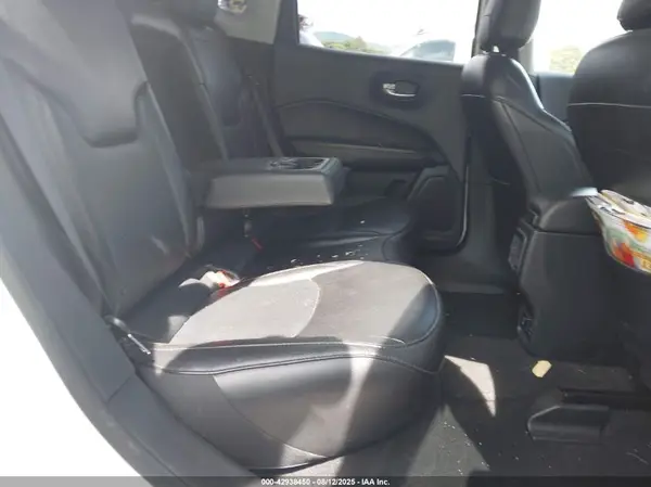 3C4NJDCBXMT572385 2021 JEEP COMPASS - Image 8
