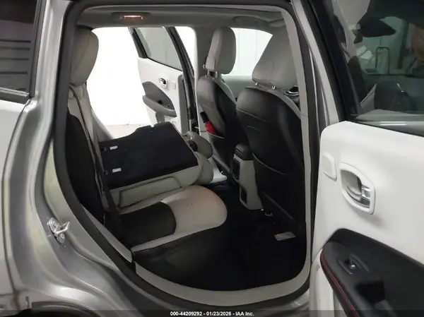 3C4NJDCBXMT579563 2021 JEEP COMPASS - Image 8