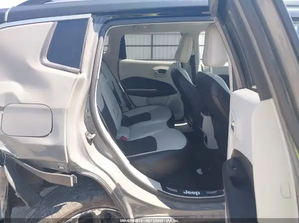 3C4NJDCBXMT596279 2021 JEEP COMPASS - Image 8