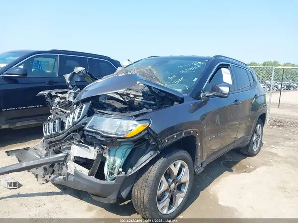 3C4NJDCBXMT599652 2021 JEEP COMPASS - Image 2