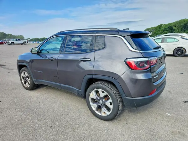 3C4NJDCBXMT604428 2021 JEEP COMPASS - Image 2