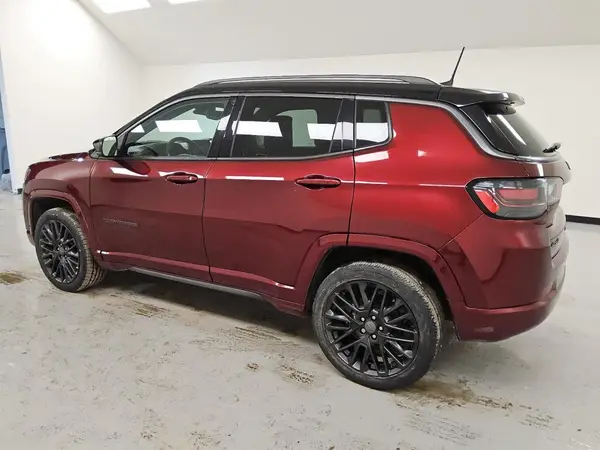3C4NJDCBXNT100575 2022 JEEP COMPASS - Image 2