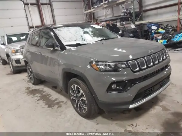 3C4NJDCBXNT101483 2022 JEEP COMPASS - Image 1