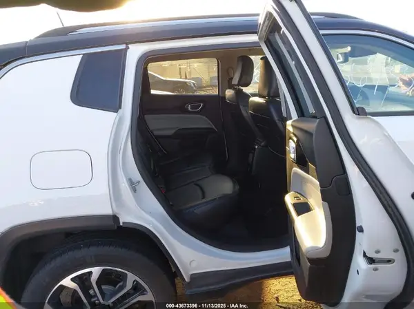 3C4NJDCBXNT111172 2022 JEEP COMPASS - Image 8