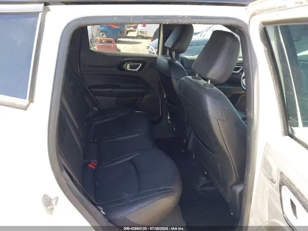 3C4NJDCBXNT111334 2022 JEEP COMPASS - Image 8