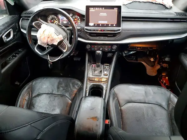 3C4NJDCBXNT136105 2022 JEEP COMPASS - Image 8