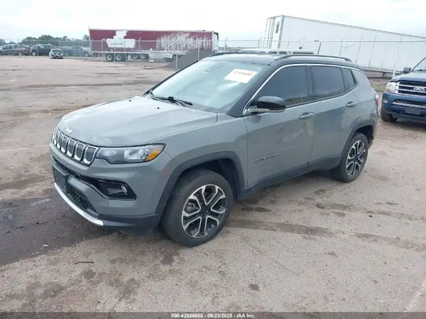 3C4NJDCBXNT146715 2022 JEEP COMPASS - Image 2