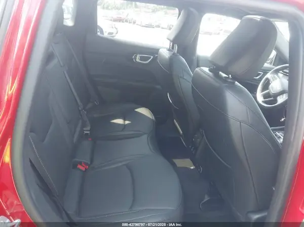 3C4NJDCBXNT149100 2022 JEEP COMPASS - Image 8