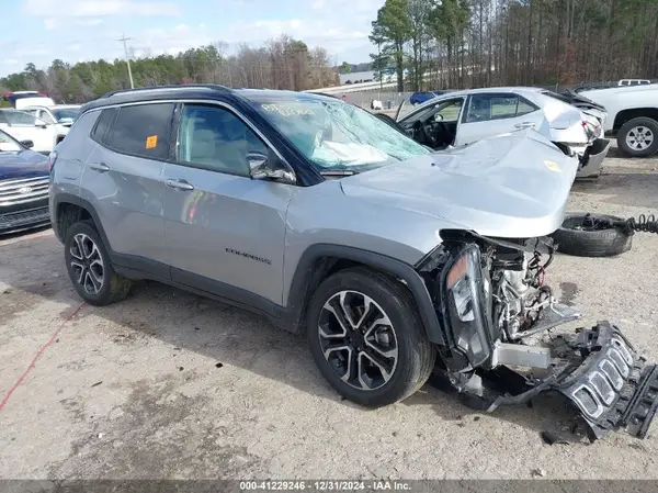 3C4NJDCBXNT158234 2022 JEEP COMPASS - Image 1