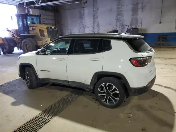 3C4NJDCBXNT161862 2022 JEEP COMPASS - Image 2