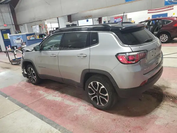 3C4NJDCBXNT187331 2022 JEEP COMPASS - Image 2
