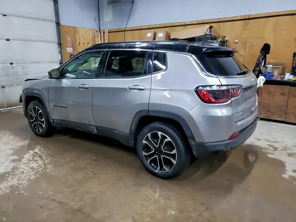 3C4NJDCBXNT226869 2022 JEEP COMPASS - Image 2