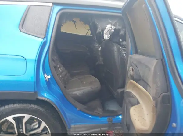 3C4NJDCN0PT564908 2023 JEEP COMPASS - Image 8