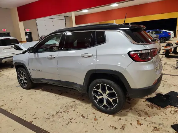 3C4NJDCN0RT107356 2024 JEEP COMPASS - Image 2