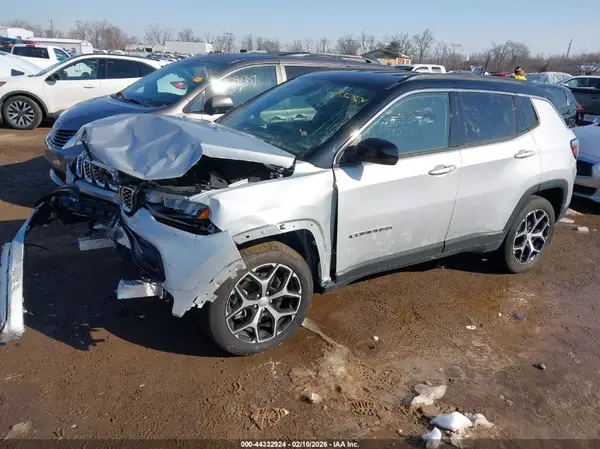 3C4NJDCN0RT126392 2024 JEEP COMPASS - Image 2