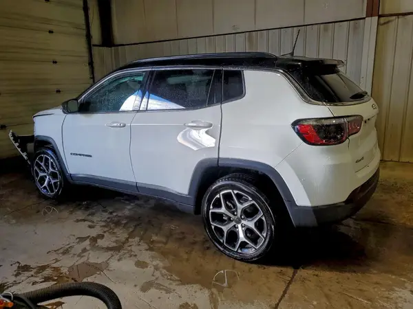 3C4NJDCN0ST502076 2025 JEEP COMPASS - Image 2