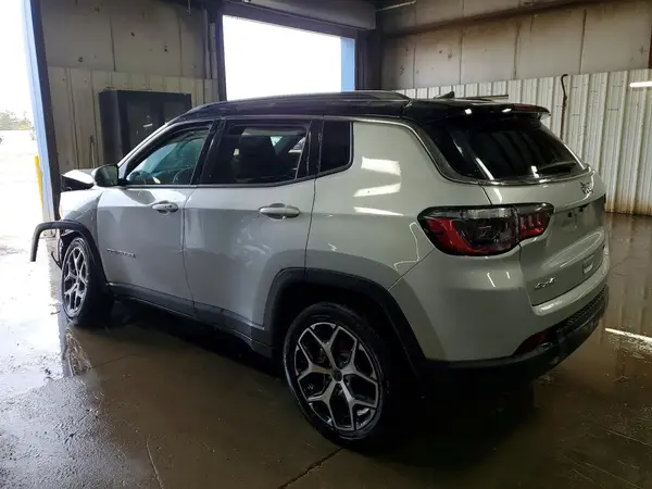3C4NJDCN0ST509481 2025 JEEP COMPASS - Image 2