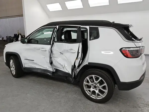 3C4NJDCN0ST512994 2025 JEEP COMPASS - Image 2