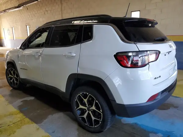 3C4NJDCN0ST513627 2025 JEEP COMPASS - Image 2