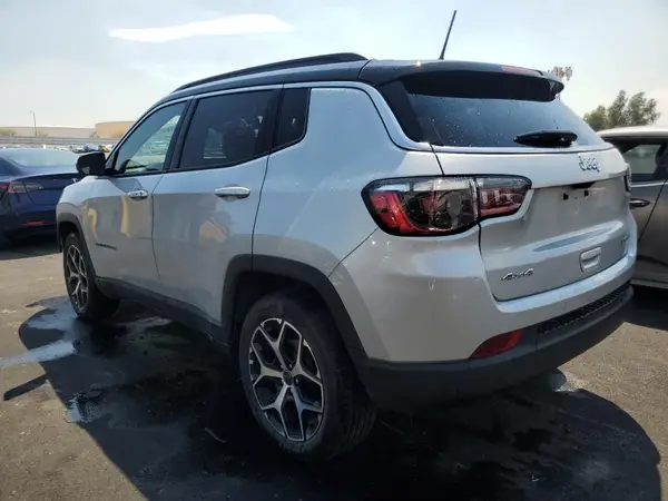 3C4NJDCN0ST514079 2025 JEEP COMPASS - Image 2