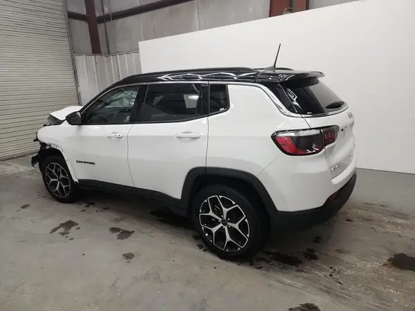 3C4NJDCN0ST570183 2025 JEEP COMPASS - Image 2