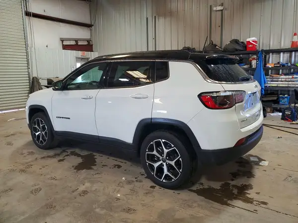 3C4NJDCN0ST584634 2025 JEEP COMPASS - Image 2