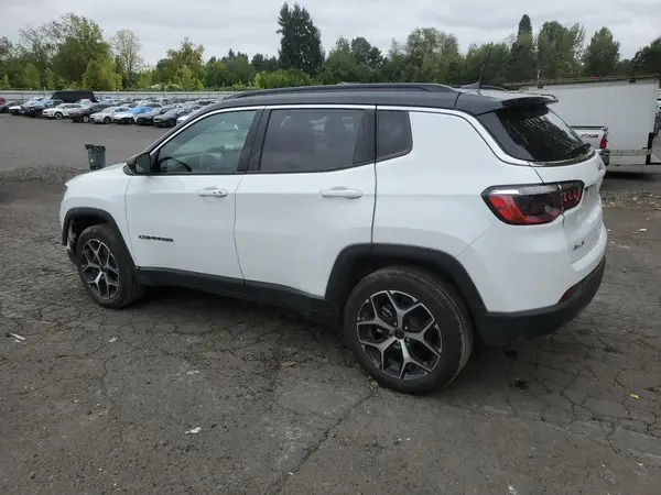 3C4NJDCN0ST584682 2025 JEEP COMPASS - Image 2
