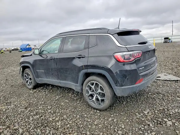 3C4NJDCN0ST585038 2025 JEEP COMPASS - Image 2