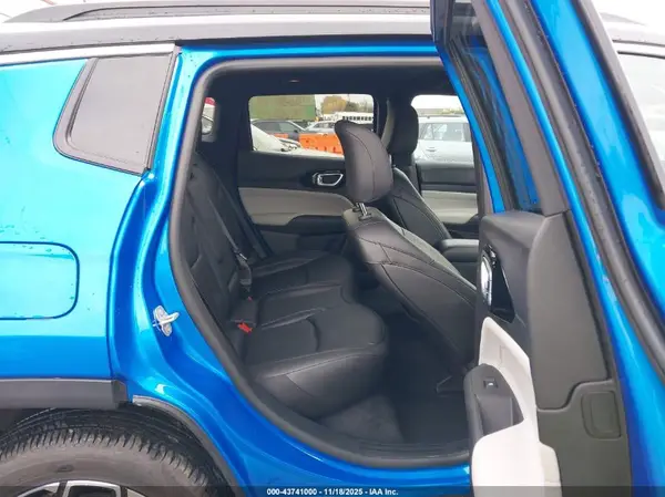 3C4NJDCN0ST605899 2025 JEEP COMPASS - Image 8