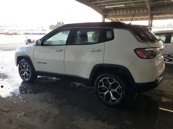 3C4NJDCN0ST620628 2025 JEEP COMPASS - Image 2