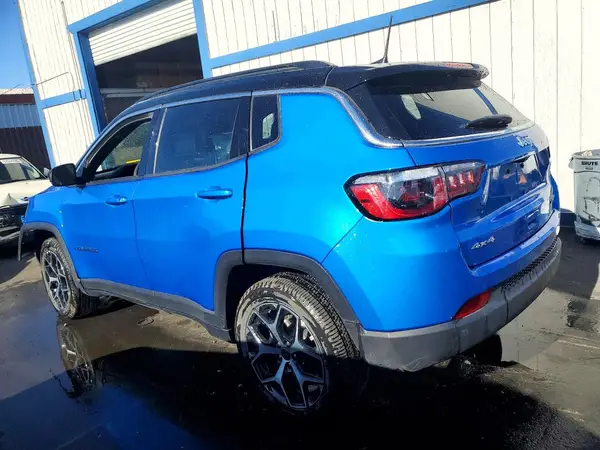 3C4NJDCN0ST620919 2025 JEEP COMPASS - Image 2