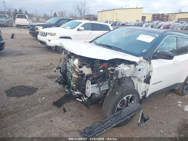 3C4NJDCN1RT102280 2024 JEEP COMPASS - Image 2