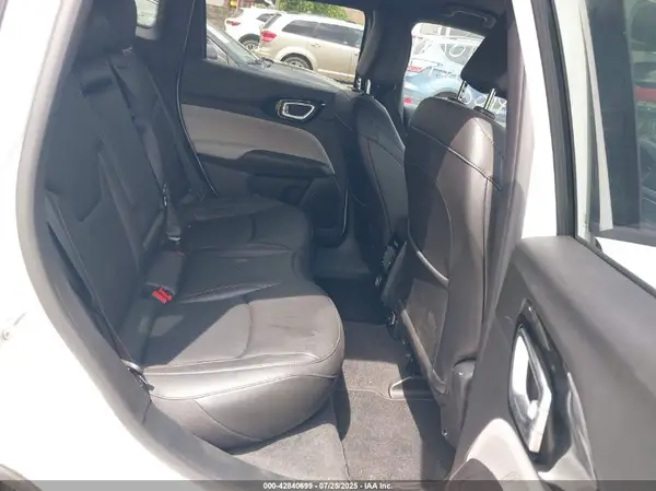 3C4NJDCN1RT126756 2024 JEEP COMPASS - Image 8