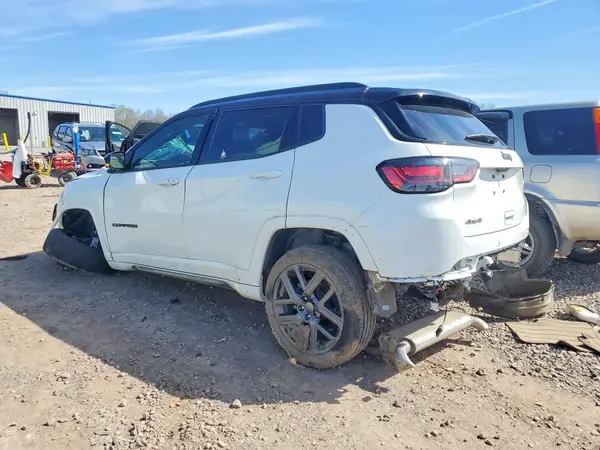 3C4NJDCN1RT144433 2024 JEEP COMPASS - Image 2