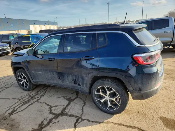 3C4NJDCN1RT159238 2024 JEEP COMPASS - Image 2
