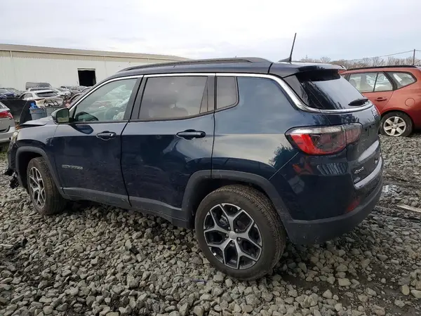 3C4NJDCN1RT172748 2024 JEEP COMPASS - Image 2