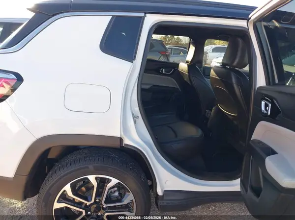 3C4NJDCN1RT609504 2024 JEEP COMPASS - Image 8