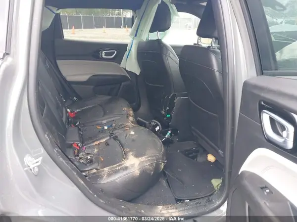 3C4NJDCN1RT610278 2024 JEEP COMPASS - Image 8