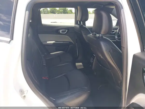 3C4NJDCN1RT610782 2024 JEEP COMPASS - Image 8